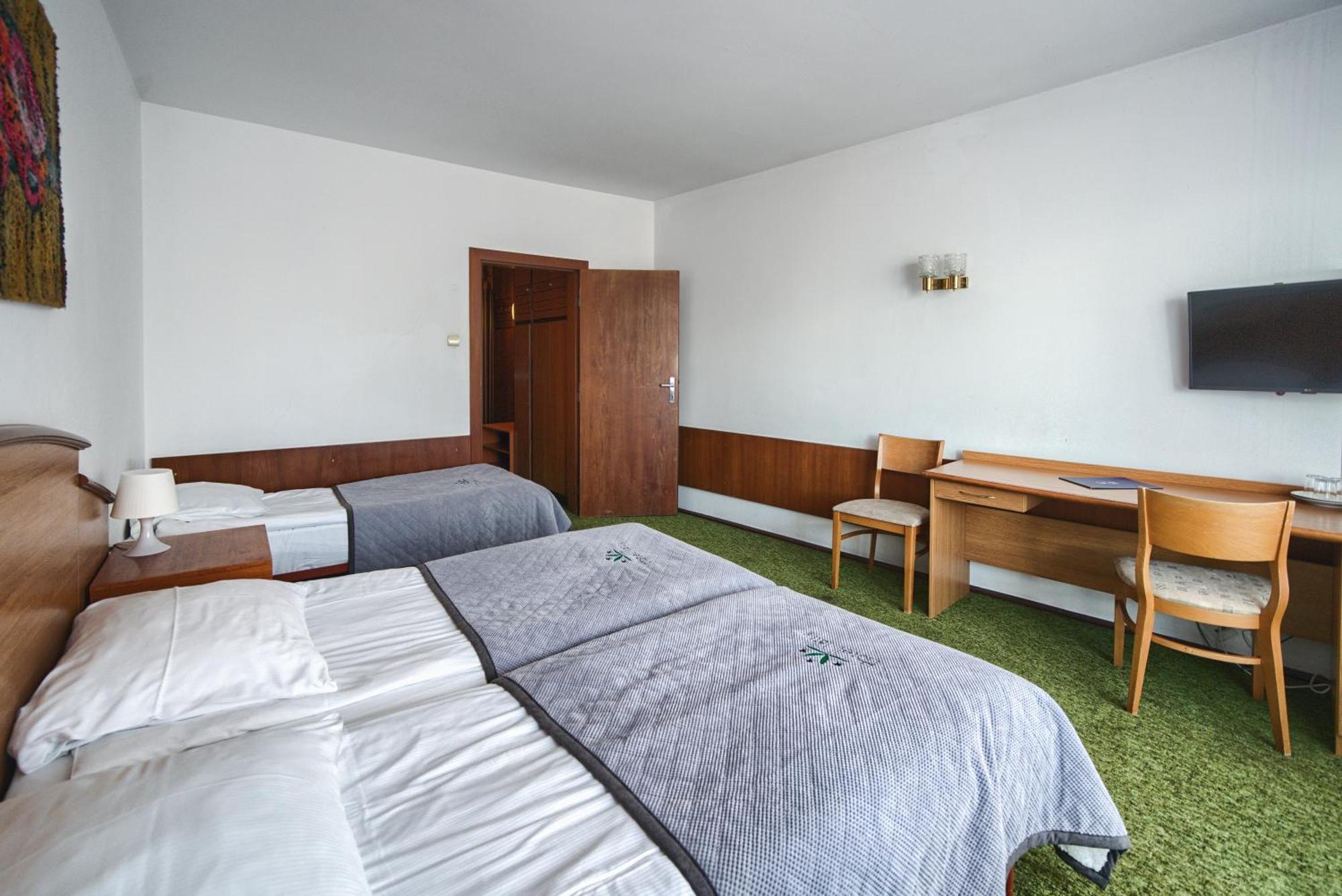 Zespół Tatry - Hotel Tatry i Budynek Turystyczny Murzasichle Exterior foto
